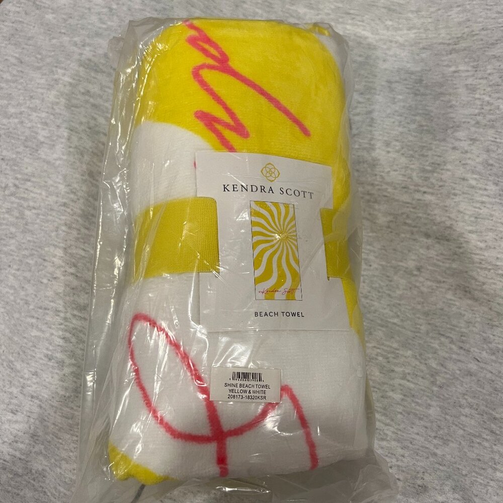NEW! Kendra Scott Beach Towel